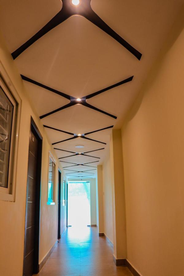 Honey Hive Hotell Port Blair Exteriör bild